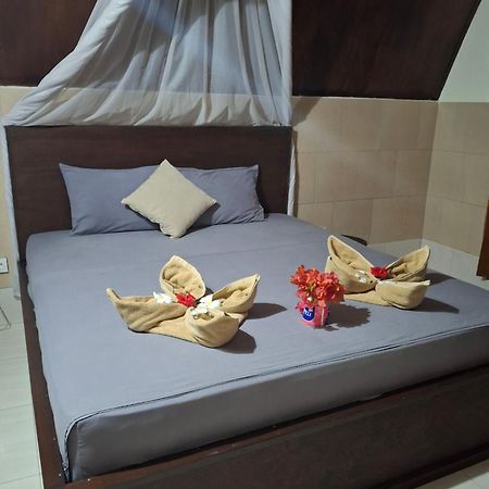 Cnunk Bungalow Gili Meno Esterno foto