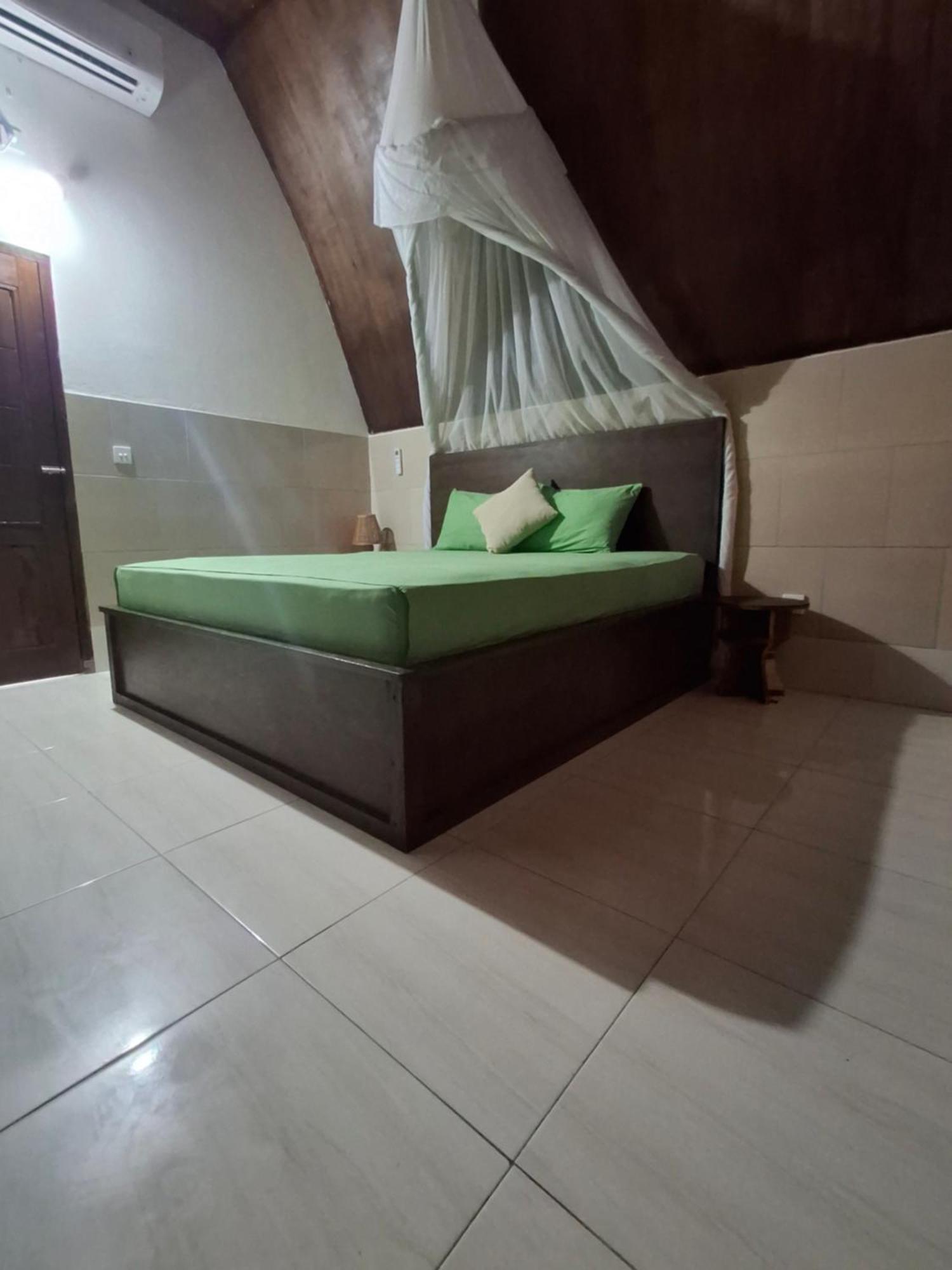 Cnunk Bungalow Gili Meno Esterno foto