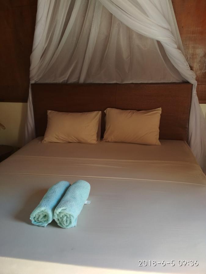 Cnunk Bungalow Gili Meno Esterno foto